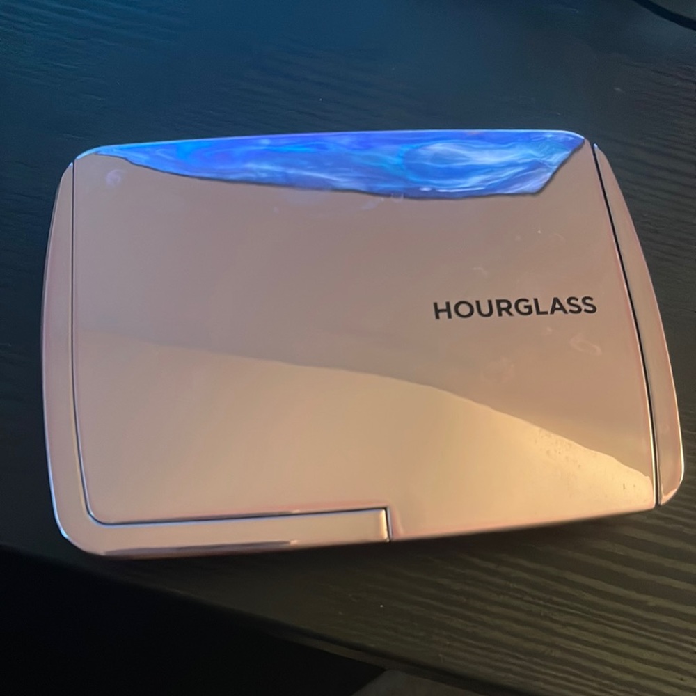Hourglass Ambient Lighting Edit Volume 3